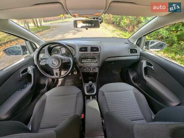 Черный Фольксваген Поло, объемом двигателя 1.6 л и пробегом 126 тыс. км за 8000 $, фото 10 на Automoto.ua