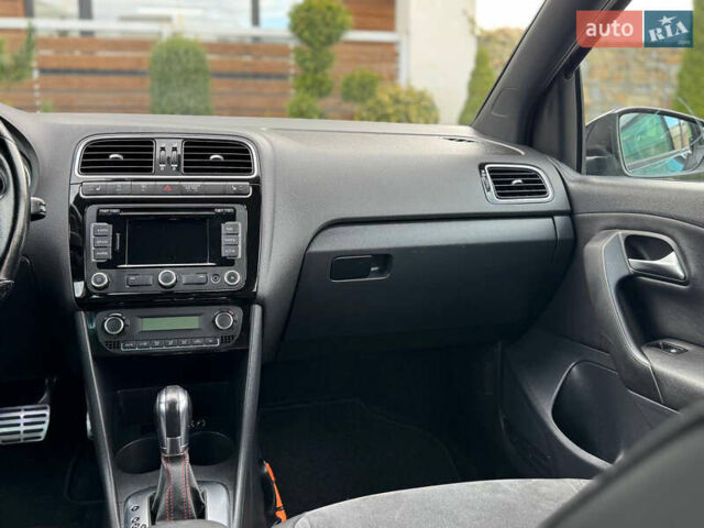 Черный Фольксваген Поло, объемом двигателя 1.4 л и пробегом 217 тыс. км за 9650 $, фото 74 на Automoto.ua