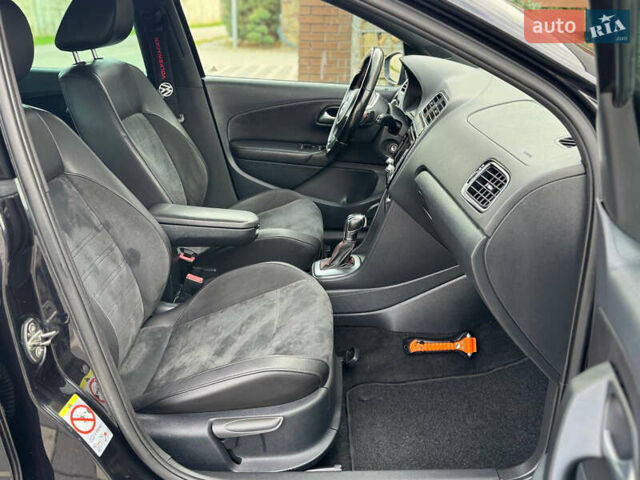 Черный Фольксваген Поло, объемом двигателя 1.4 л и пробегом 217 тыс. км за 9650 $, фото 63 на Automoto.ua