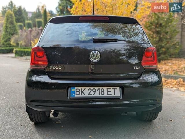 Черный Фольксваген Поло, объемом двигателя 1.6 л и пробегом 126 тыс. км за 8000 $, фото 5 на Automoto.ua