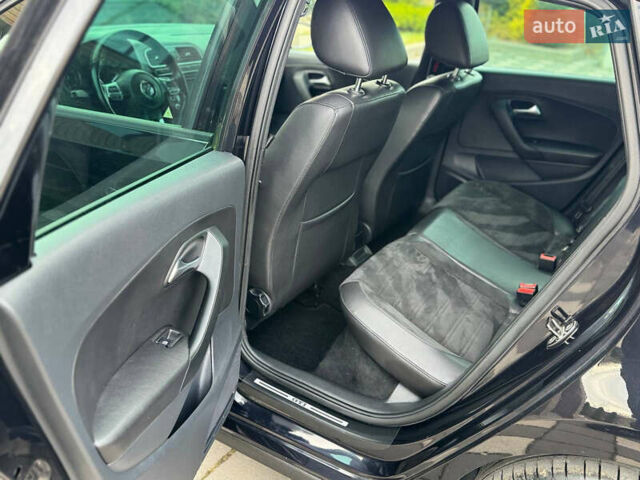 Черный Фольксваген Поло, объемом двигателя 1.4 л и пробегом 217 тыс. км за 9650 $, фото 59 на Automoto.ua