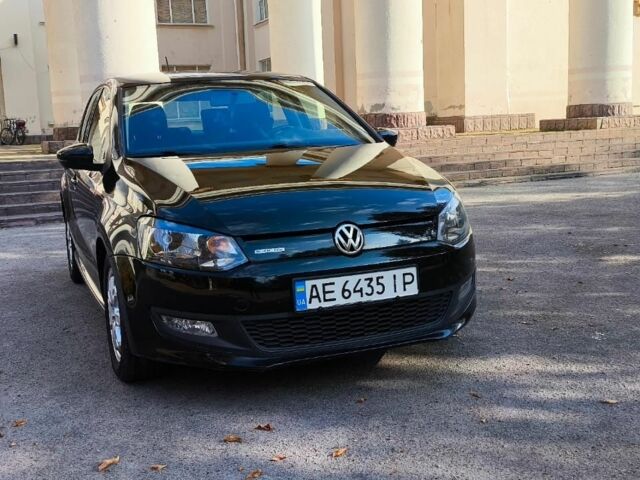 Черный Фольксваген Поло, объемом двигателя 1.2 л и пробегом 272 тыс. км за 6300 $, фото 2 на Automoto.ua