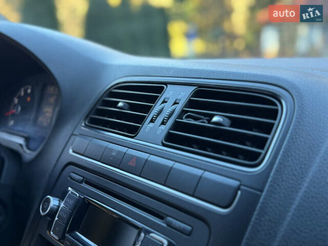 Черный Фольксваген Поло, объемом двигателя 1.39 л и пробегом 143 тыс. км за 7850 $, фото 25 на Automoto.ua