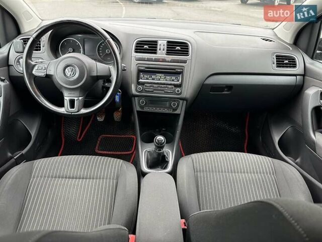 Чорний Фольксваген Поло, об'ємом двигуна 1.6 л та пробігом 189 тис. км за 7290 $, фото 25 на Automoto.ua