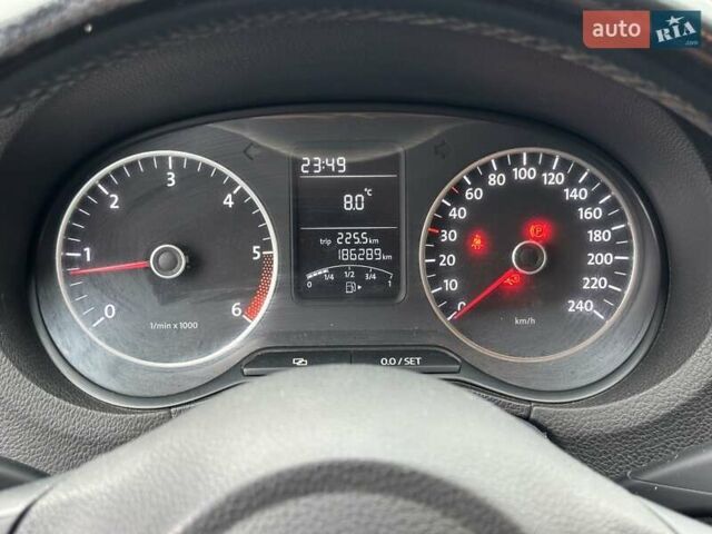 Чорний Фольксваген Поло, об'ємом двигуна 1.6 л та пробігом 189 тис. км за 7290 $, фото 18 на Automoto.ua