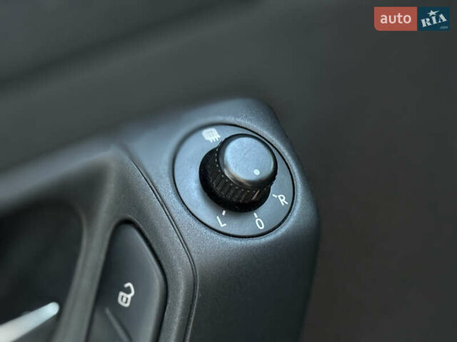 Черный Фольксваген Поло, объемом двигателя 1.39 л и пробегом 143 тыс. км за 7850 $, фото 31 на Automoto.ua