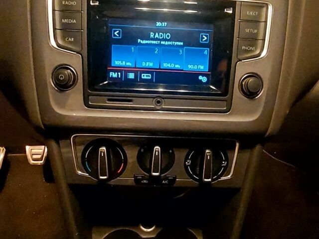 Фольксваген Поло 2015 в Кропивницком (Кировограде) на Automoto.ua Черный Фольксваген Поло, объемом двигателя 1 л и пробегом 116 тыс. км за 7500 $, фото 10 на Automoto.ua