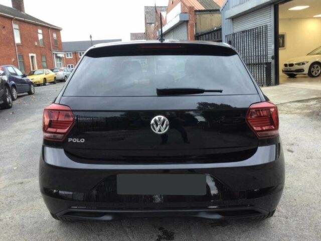 Черный Фольксваген Поло, объемом двигателя 1 л и пробегом 31 тыс. км за 7500 $, фото 6 на Automoto.ua