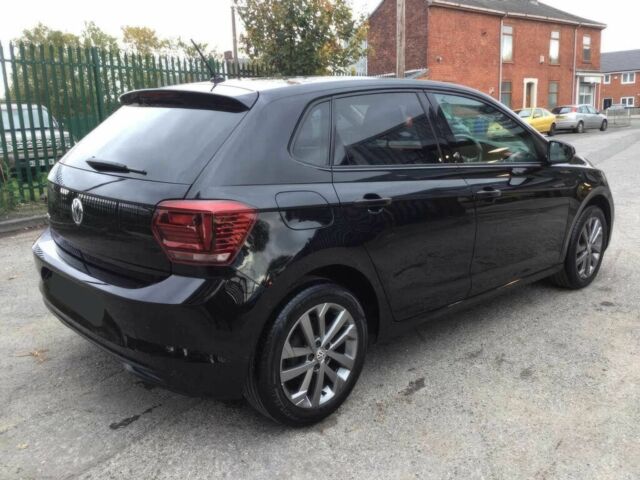 Черный Фольксваген Поло, объемом двигателя 1 л и пробегом 31 тыс. км за 7500 $, фото 7 на Automoto.ua