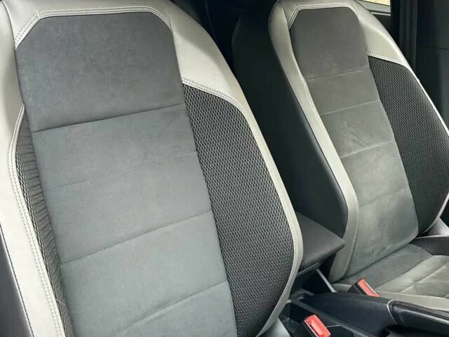 Черный Фольксваген Поло, объемом двигателя 2 л и пробегом 45 тыс. км за 9100 $, фото 4 на Automoto.ua