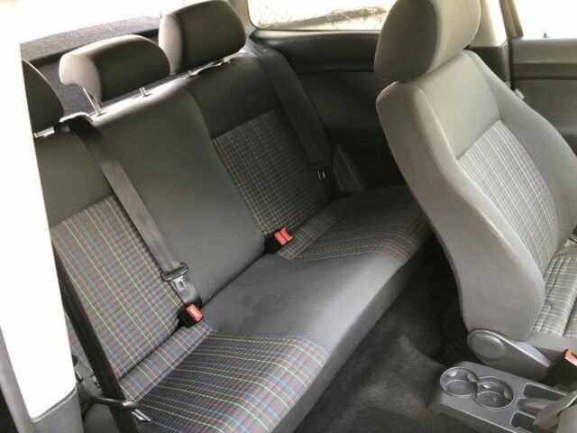 Черный Фольксваген Поло, объемом двигателя 1.4 л и пробегом 260 тыс. км за 3850 $, фото 12 на Automoto.ua