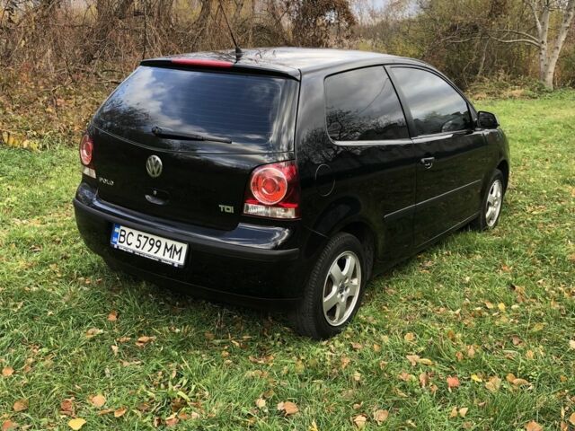 Черный Фольксваген Поло, объемом двигателя 1.4 л и пробегом 260 тыс. км за 3850 $, фото 5 на Automoto.ua