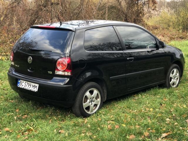 Черный Фольксваген Поло, объемом двигателя 1.4 л и пробегом 260 тыс. км за 3850 $, фото 3 на Automoto.ua