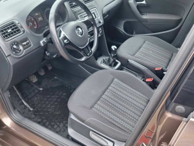 Чорний Фольксваген Поло, об'ємом двигуна 1.2 л та пробігом 68 тис. км за 10000 $, фото 14 на Automoto.ua