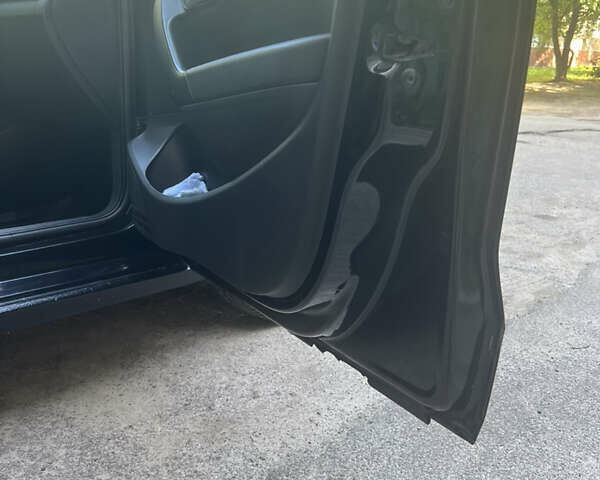 Черный Фольксваген Поло, объемом двигателя 1.6 л и пробегом 198 тыс. км за 6500 $, фото 17 на Automoto.ua