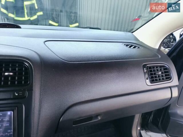 Черный Фольксваген Поло, объемом двигателя 1.6 л и пробегом 212 тыс. км за 6700 $, фото 17 на Automoto.ua