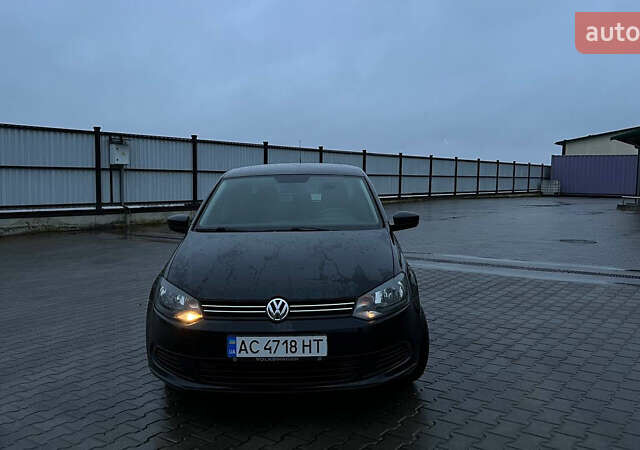 Черный Фольксваген Поло, объемом двигателя 1.6 л и пробегом 200 тыс. км за 6300 $, фото 1 на Automoto.ua