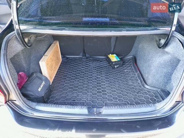 Черный Фольксваген Поло, объемом двигателя 1.6 л и пробегом 212 тыс. км за 6700 $, фото 21 на Automoto.ua