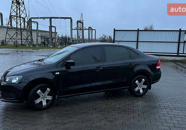 Черный Фольксваген Поло, объемом двигателя 1.6 л и пробегом 200 тыс. км за 6300 $, фото 2 на Automoto.ua