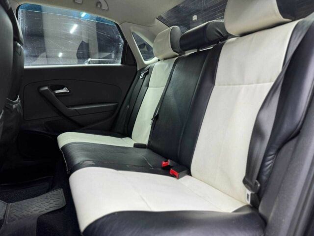 Черный Фольксваген Поло, объемом двигателя 1.6 л и пробегом 226 тыс. км за 7500 $, фото 10 на Automoto.ua