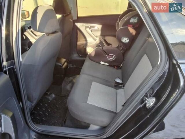 Черный Фольксваген Поло, объемом двигателя 1.6 л и пробегом 135 тыс. км за 6500 $, фото 21 на Automoto.ua