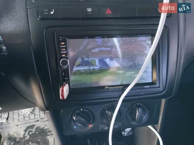 Черный Фольксваген Поло, объемом двигателя 1.6 л и пробегом 212 тыс. км за 6700 $, фото 2 на Automoto.ua