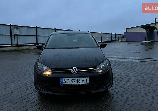 Черный Фольксваген Поло, объемом двигателя 1.6 л и пробегом 200 тыс. км за 6300 $, фото 6 на Automoto.ua