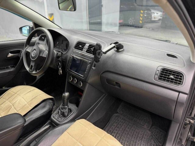 Черный Фольксваген Поло, объемом двигателя 1.6 л и пробегом 226 тыс. км за 7500 $, фото 15 на Automoto.ua