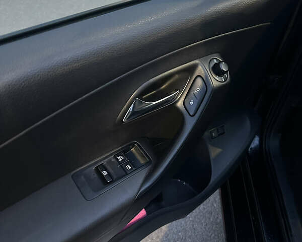 Чорний Фольксваген Поло, об'ємом двигуна 1.6 л та пробігом 270 тис. км за 6100 $, фото 7 на Automoto.ua