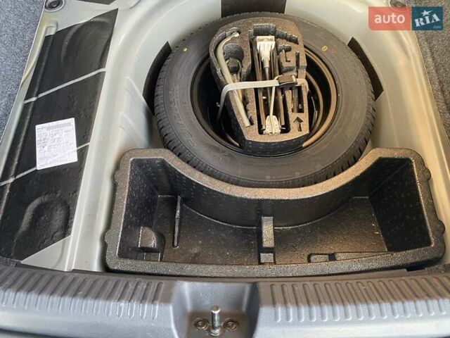 Черный Фольксваген Поло, объемом двигателя 1.6 л и пробегом 70 тыс. км за 8300 $, фото 8 на Automoto.ua