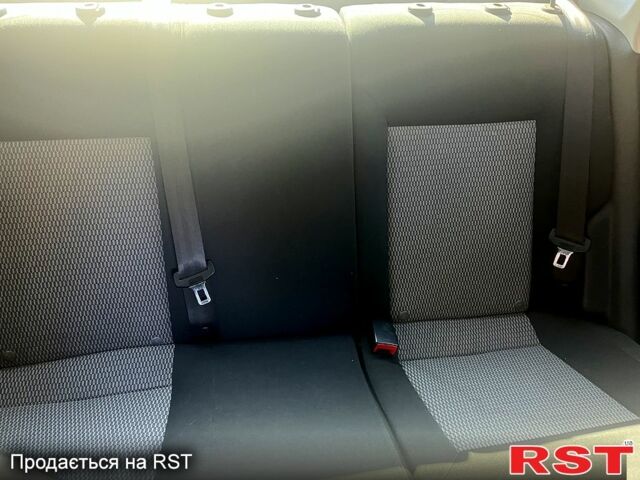 Черный Фольксваген Поло, объемом двигателя 1.6 л и пробегом 218 тыс. км за 7555 $, фото 5 на Automoto.ua