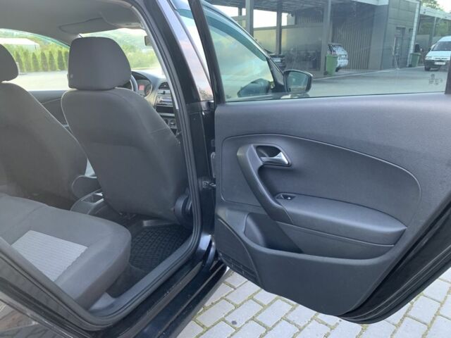 Черный Фольксваген Поло, объемом двигателя 1.6 л и пробегом 275 тыс. км за 6199 $, фото 15 на Automoto.ua