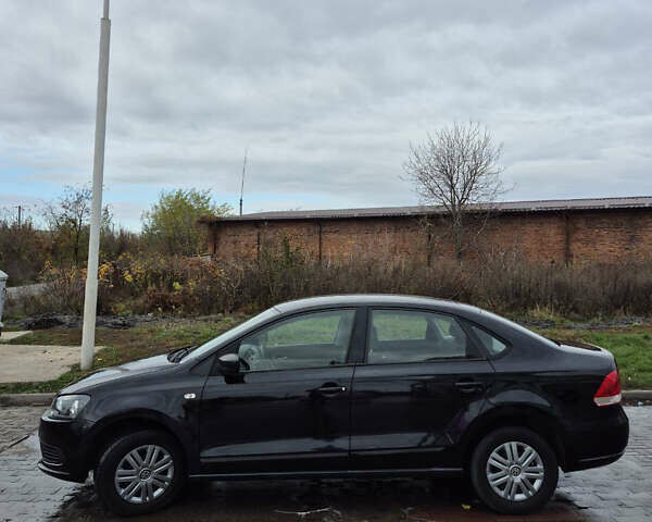 Черный Фольксваген Поло, объемом двигателя 1.6 л и пробегом 181 тыс. км за 6600 $, фото 1 на Automoto.ua