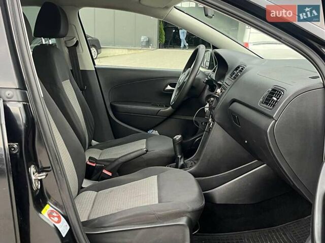 Черный Фольксваген Поло, объемом двигателя 1.6 л и пробегом 186 тыс. км за 5800 $, фото 16 на Automoto.ua