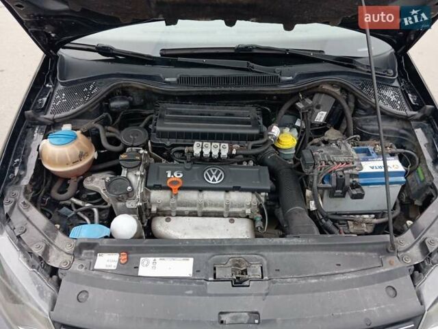 Черный Фольксваген Поло, объемом двигателя 1.6 л и пробегом 253 тыс. км за 6000 $, фото 9 на Automoto.ua