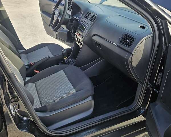 Чорний Фольксваген Поло, об'ємом двигуна 1.6 л та пробігом 229 тис. км за 6150 $, фото 14 на Automoto.ua