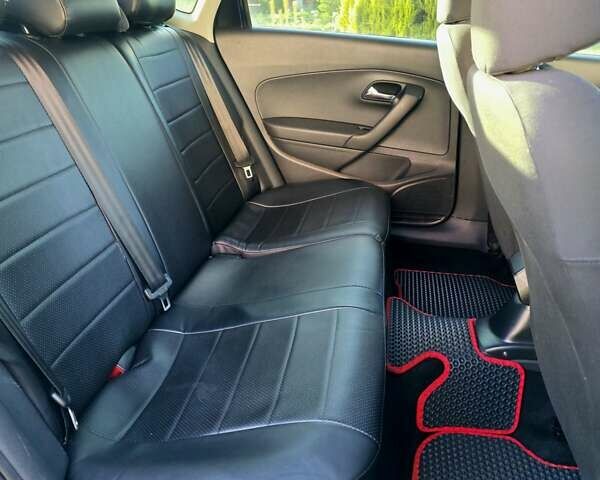 Черный Фольксваген Поло, объемом двигателя 1.6 л и пробегом 222 тыс. км за 8000 $, фото 25 на Automoto.ua