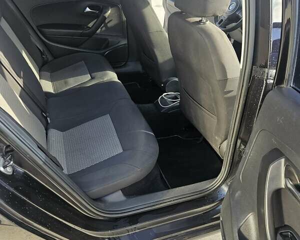 Чорний Фольксваген Поло, об'ємом двигуна 1.6 л та пробігом 229 тис. км за 6150 $, фото 15 на Automoto.ua