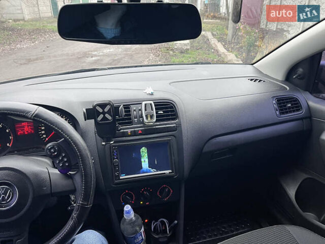 Черный Фольксваген Поло, объемом двигателя 1.6 л и пробегом 153 тыс. км за 6500 $, фото 5 на Automoto.ua