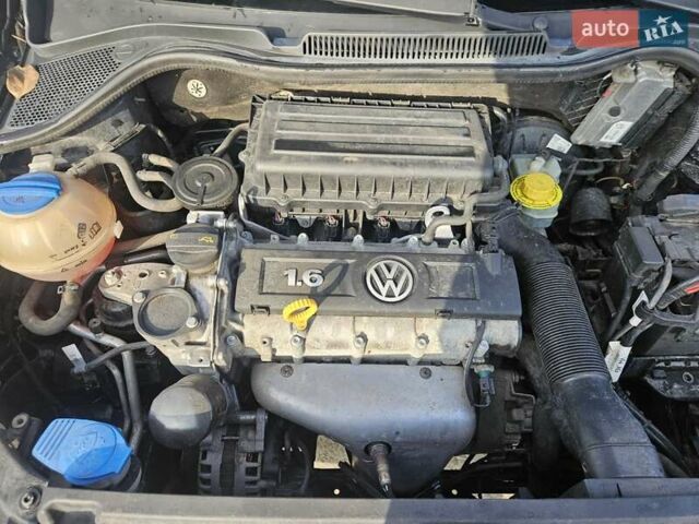 Чорний Фольксваген Поло, об'ємом двигуна 1.6 л та пробігом 229 тис. км за 6150 $, фото 16 на Automoto.ua