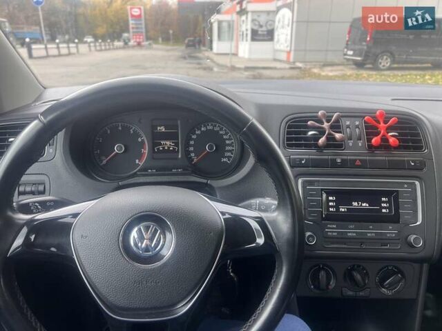 Чорний Фольксваген Поло, об'ємом двигуна 1.6 л та пробігом 77 тис. км за 9800 $, фото 3 на Automoto.ua