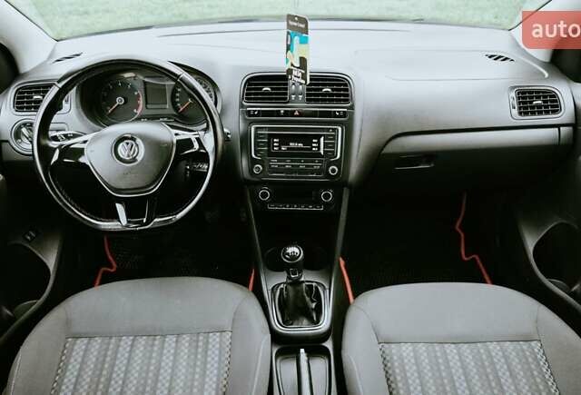 Черный Фольксваген Поло, объемом двигателя 1.4 л и пробегом 126 тыс. км за 8300 $, фото 13 на Automoto.ua