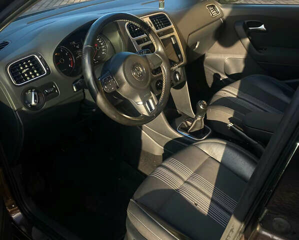 Коричневий Фольксваген Поло, об'ємом двигуна 1.2 л та пробігом 205 тис. км за 6200 $, фото 3 на Automoto.ua