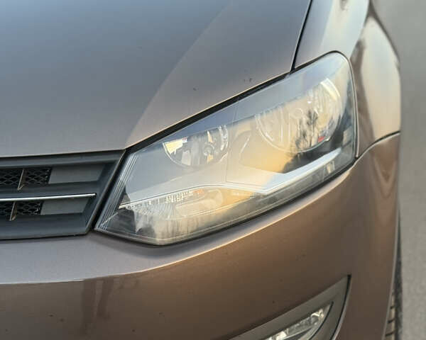 Коричневый Фольксваген Поло, объемом двигателя 1.2 л и пробегом 184 тыс. км за 7700 $, фото 15 на Automoto.ua