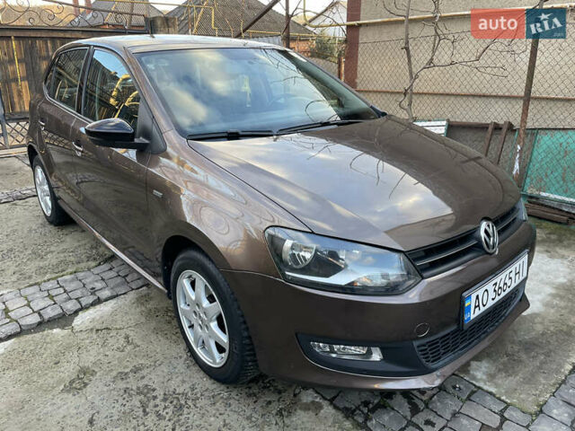 Коричневий Фольксваген Поло, об'ємом двигуна 1.2 л та пробігом 205 тис. км за 6200 $, фото 1 на Automoto.ua