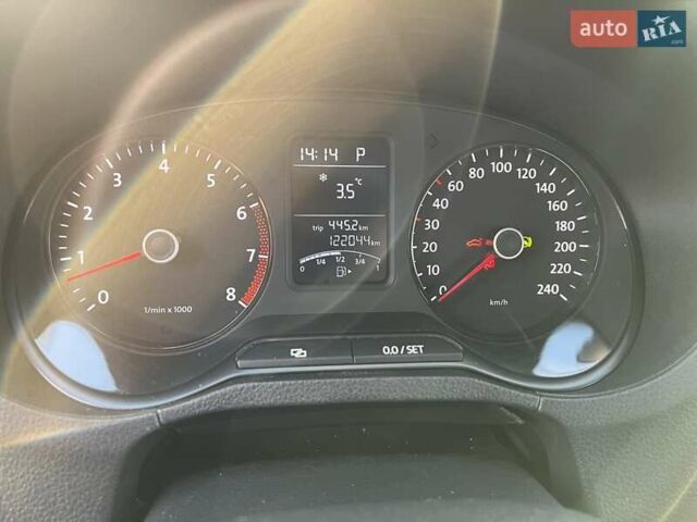 Коричневый Фольксваген Поло, объемом двигателя 1.39 л и пробегом 122 тыс. км за 9500 $, фото 16 на Automoto.ua