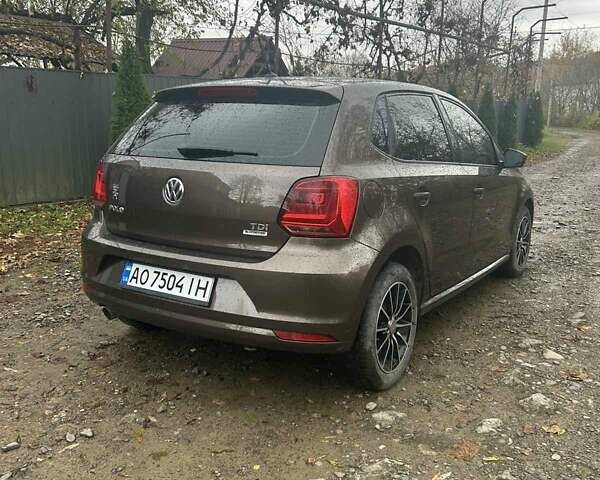 Коричневый Фольксваген Поло, объемом двигателя 1.42 л и пробегом 157 тыс. км за 8200 $, фото 3 на Automoto.ua