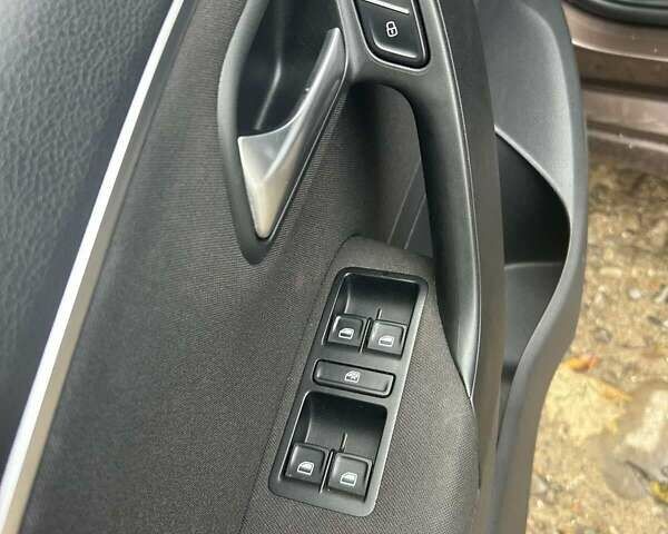 Коричневый Фольксваген Поло, объемом двигателя 1.42 л и пробегом 157 тыс. км за 8200 $, фото 9 на Automoto.ua