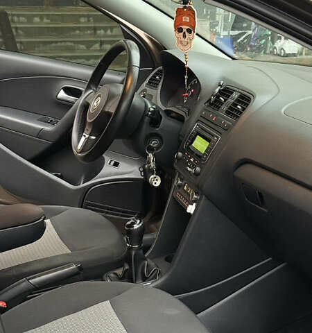 Коричневий Фольксваген Поло, об'ємом двигуна 1.6 л та пробігом 165 тис. км за 8000 $, фото 26 на Automoto.ua