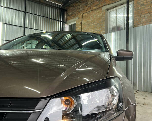 Коричневый Фольксваген Поло, объемом двигателя 1.57 л и пробегом 247 тыс. км за 8600 $, фото 12 на Automoto.ua